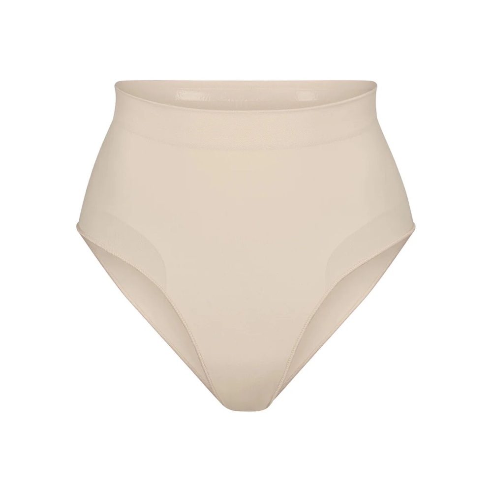 Skims Seamless Mid-Waist Briefs - Picture 6 of 6